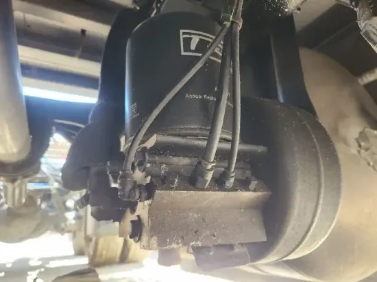 Picture of (Used) 2020 Peterbilt 579, AIR DRYER