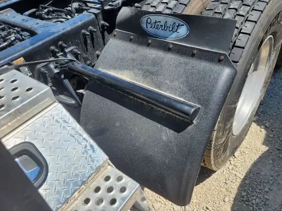 Picture of (Used) 2020 Peterbilt 579, REAR QUARTER FENDER
