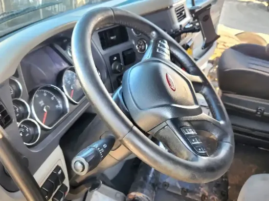 Picture of (Used) 2020 Peterbilt 579, STEERING COLUMN