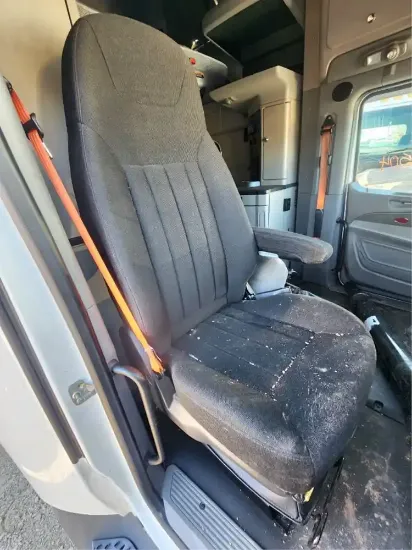 Picture of (Used) 2020 Peterbilt 579, SEAT