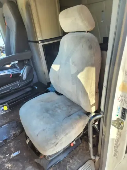 Picture of (Used) 2020 Peterbilt 579, SEAT
