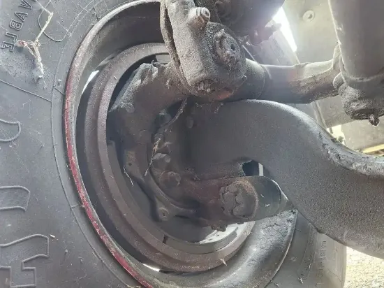 Picture of (Used) 2002 Spartan Gladiator, FRONT SPINDLE/KNUCKLE