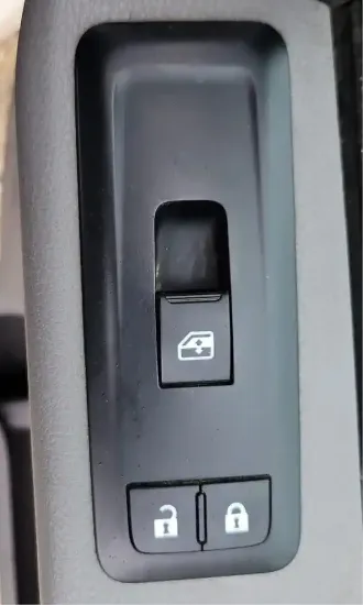 Picture of (Used) 2024 International LT62F, DOOR ELECTRIC SWITCH