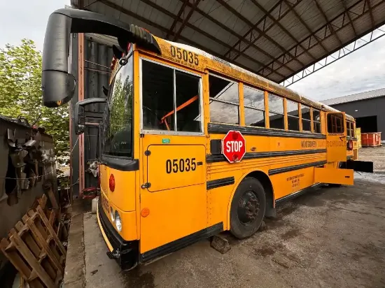Picture of 2006-thomas-built-saf-t-liner-hdx-school-bus