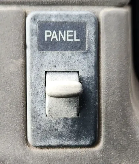 Picture of (Used) 2007 Sterling L9500, MISCELLANEOUS DASH SWITCHES