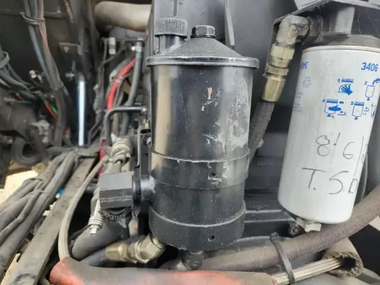 Picture of (Used) 2002 Spartan Gladiator, POWER STEERING RESERVOIR