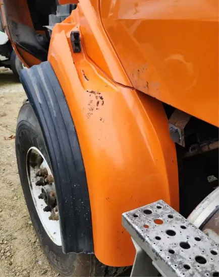 Picture of (Used) 2007 Sterling L9500, FENDER EXTENSION