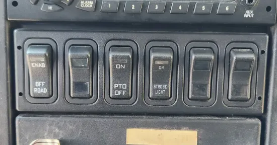 Picture of (Used) 2014 International WorkStar 7500, MISCELLANEOUS DASH SWITCHES