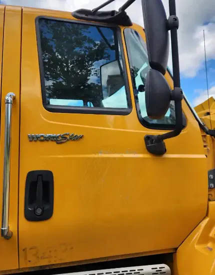 Picture of (Used) 2014 International WorkStar 7500, DOOR