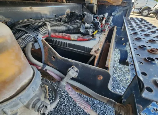 Picture of (Used) 2014 International WorkStar 7500, BATTERY BOX