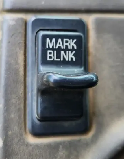 Picture of (Used) 2000 Sterling L9500, MISCELLANEOUS DASH SWITCHES