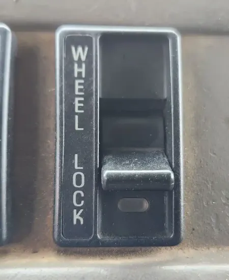 Picture of (Used) 2000 Sterling L9500, MISCELLANEOUS DASH SWITCHES