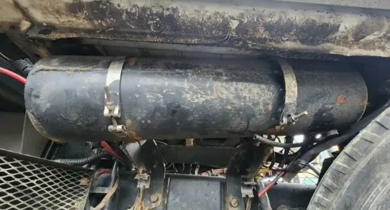 Picture of (Used) 2000 Sterling L9500, AIR TANK (2)