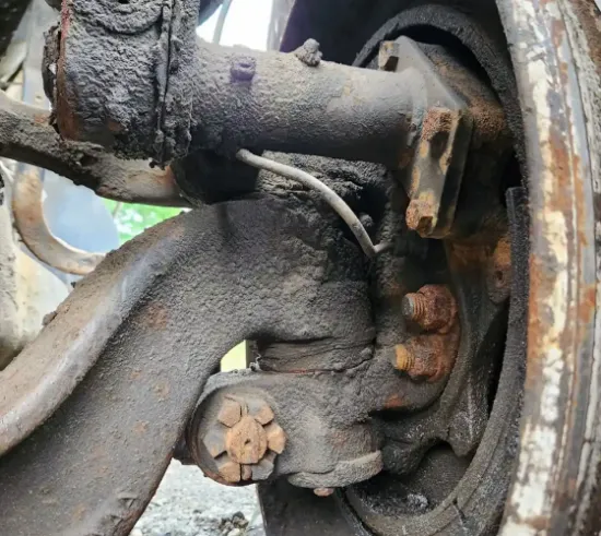 Picture of (Used) 2000 Sterling L9500, FRONT SPINDLE/KNUCKLE