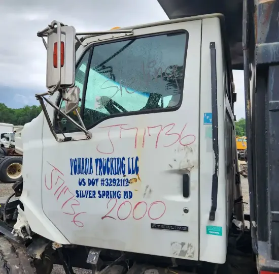 Picture of (Used) 2000 Sterling L9500, CAB