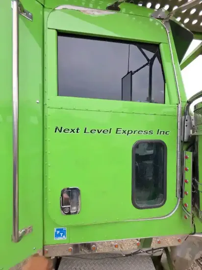 Picture of (Used) 2020 Peterbilt 389, DOOR