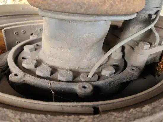 Picture of (Used) 2009 International 4400, DIFFERENTIAL HUBS
