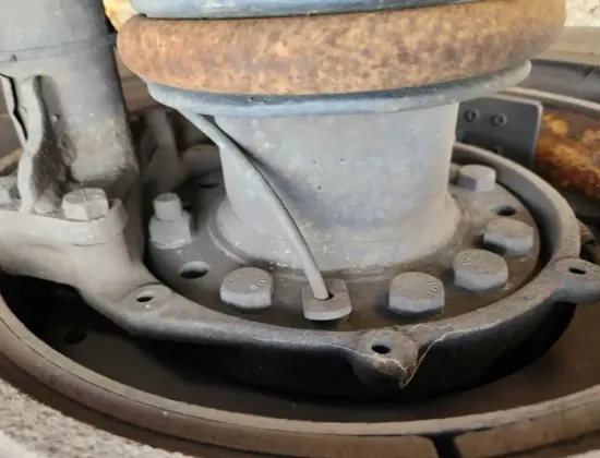 Picture of (Used) 2009 International 4400, DIFFERENTIAL HUBS