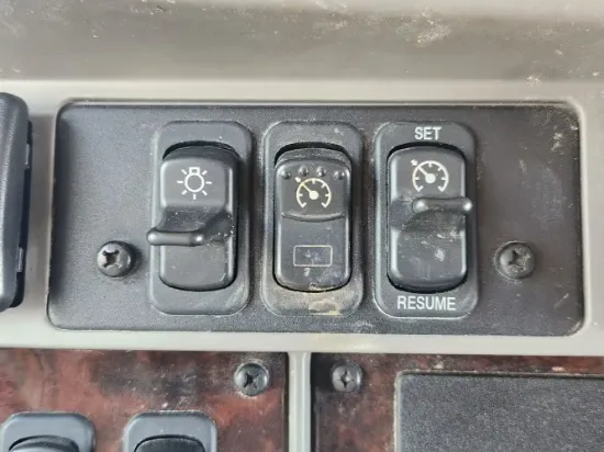 Picture of (Used) 2022 Kenworth T370, MISCELLANEOUS DASH SWITCHES