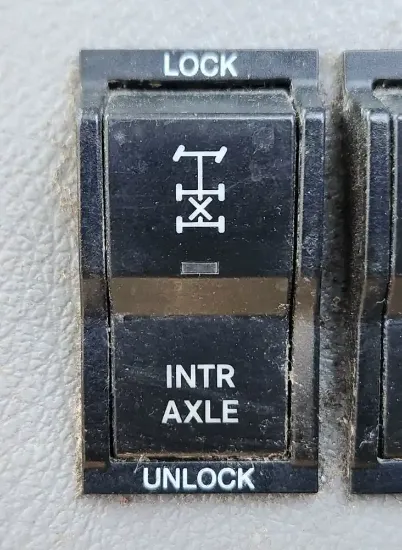 Picture of (Used) 2019 Freightliner Cascadia 126, MISCELLANEOUS DASH SWITCHES