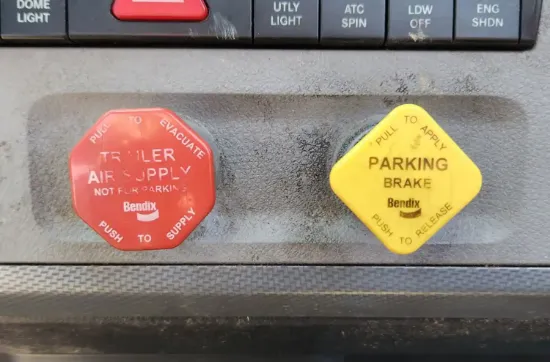 Picture of (Used) 2019 Freightliner Cascadia 126, MISCELLANEOUS DASH SWITCHES