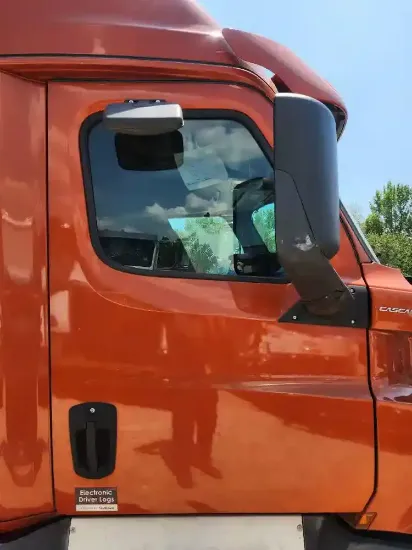 Picture of (Used) 2020 Freightliner Cascadia 126, DOOR