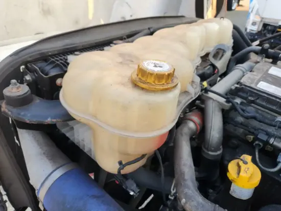 Picture of (Used) 2020 Freightliner Cascadia 126, RADIATOR OVERFLOW BOTTLE