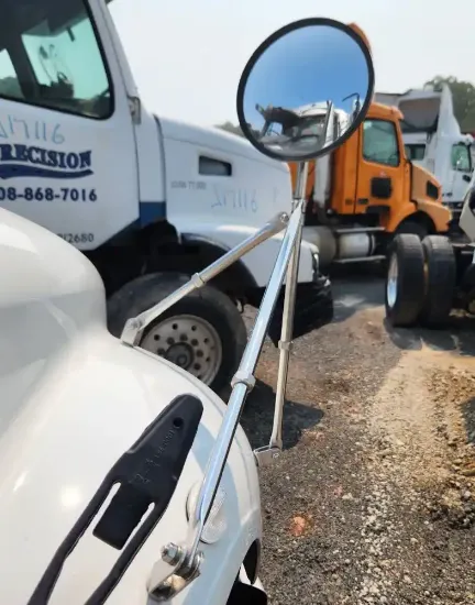 Picture of (Used) 2023 Freightliner M2 106, MIRROR