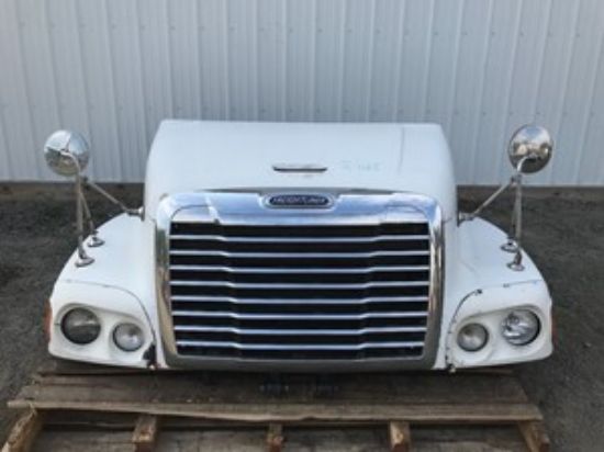 Picture of 2005 Freightliner ST120 Hood