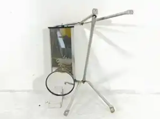 Picture of 1999 International 4700 Side View Mirror