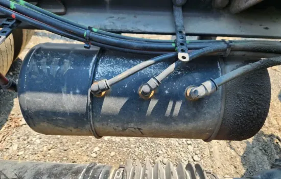 Picture of (Used) 2022 Peterbilt 348, AIR TANK (3)