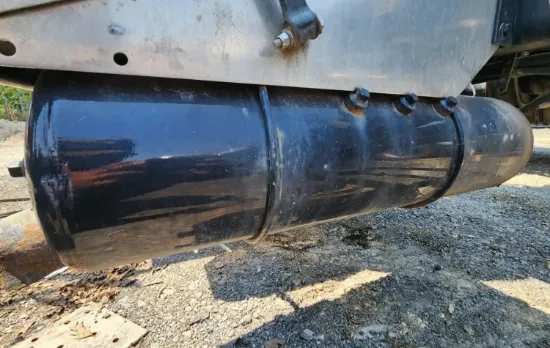 Picture of (Used) 2022 Peterbilt 348, AIR TANK (2)