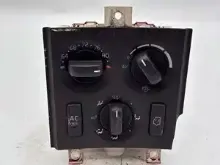 Picture of 2015 Volvo VNL Heater Control Assy