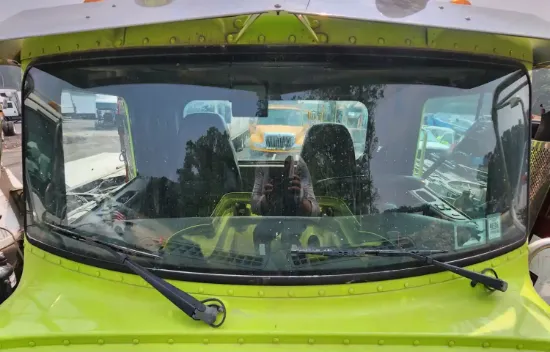 Picture of (Used) 2022 Peterbilt 348, WINDSHIELD