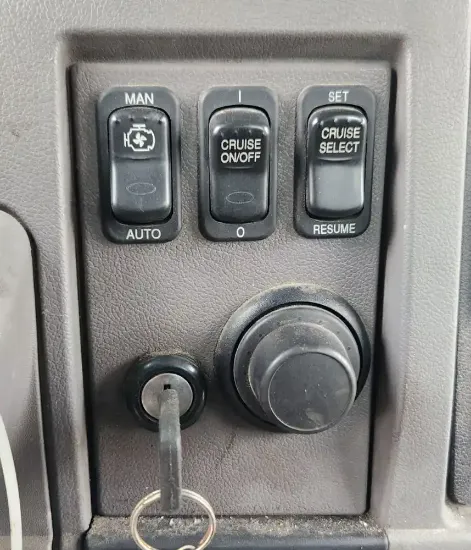 Picture of (Used) 2022 Peterbilt 348, MISCELLANEOUS DASH SWITCHES