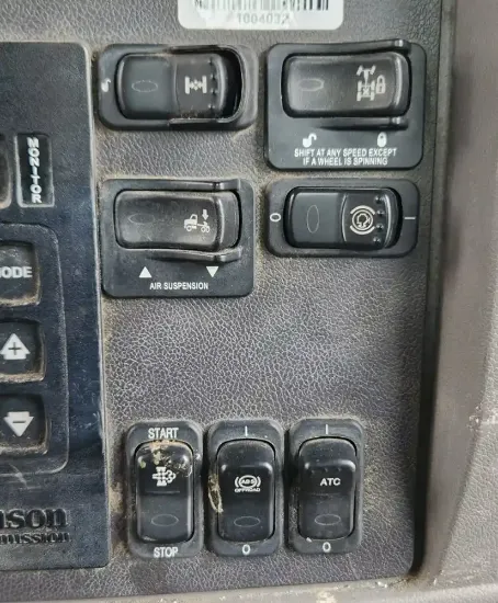 Picture of (Used) 2022 Peterbilt 348, MISCELLANEOUS DASH SWITCHES