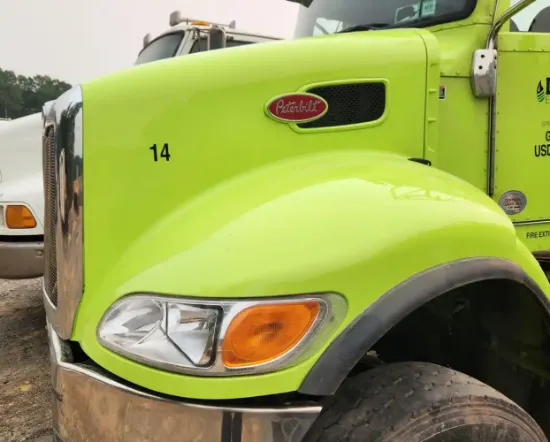 Picture of (Used) 2022 Peterbilt 348, HOOD ASSEMBLY