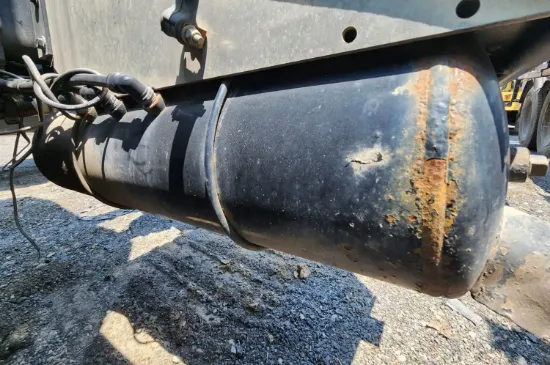 Picture of (Used) 2022 Peterbilt 348, AIR TANK (1)