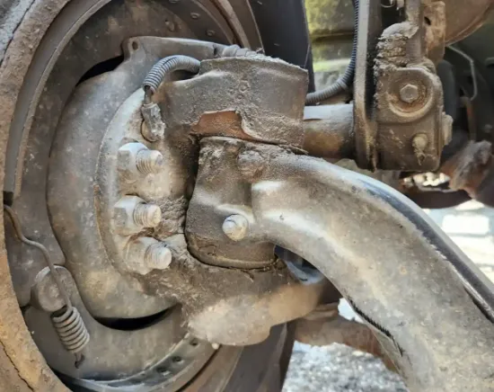 Picture of (Used) 2022 Peterbilt 348, FRONT SPINDLE/KNUCKLE