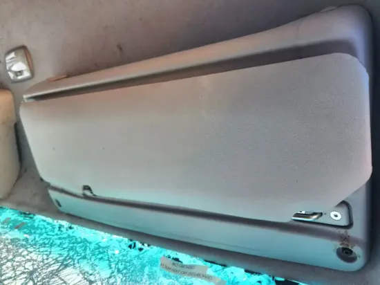 Picture of (Used) 2022 Isuzu NRR, SUN VISOR
