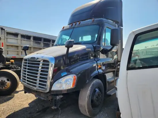 Picture of 2017-freightliner-cascadia-113-truck-tractor