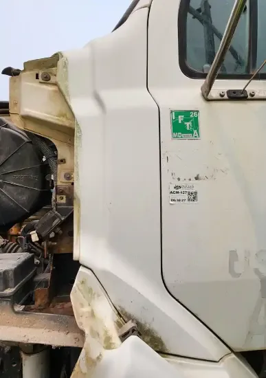 Picture of (Used) 2005 Sterling L9500, COWL