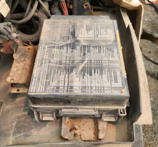 Picture of (Used) 2005 Sterling L9500, FUSE BOX