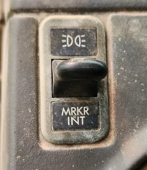 Picture of (Used) 2005 Sterling L9500, MISCELLANEOUS DASH SWITCHES