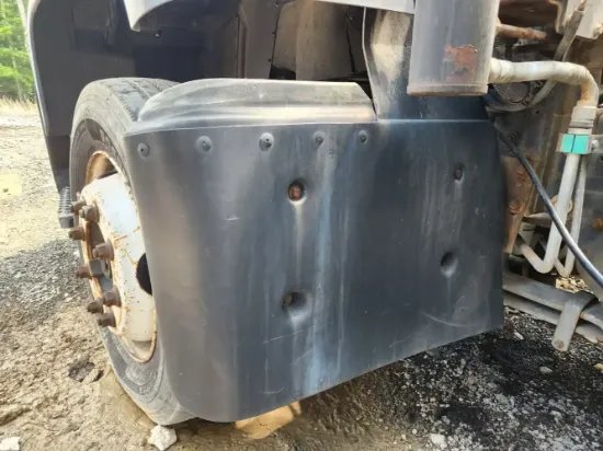 Picture of (Used) 2002 Isuzu FSR, FENDER EXTENSION