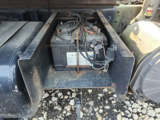 Picture of (Used) 2002 Isuzu FSR, BATTERY BOX