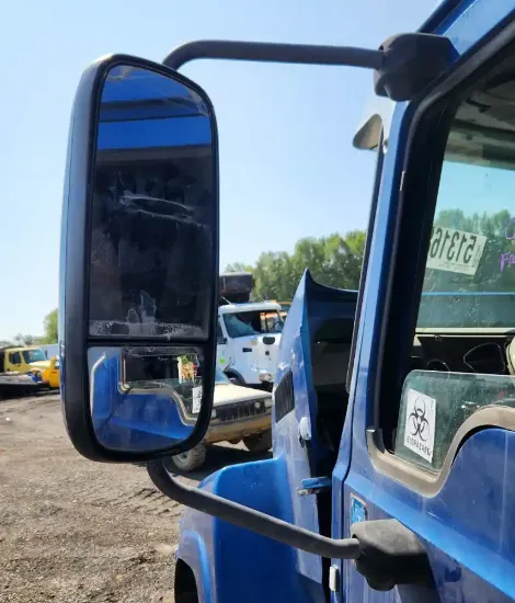 Picture of (Used) 2016 Mack CHU613, SIDE VIEW MIRROR