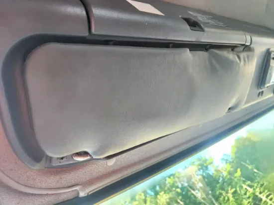 Picture of (Used) 2002 Isuzu FSR, SUN VISOR