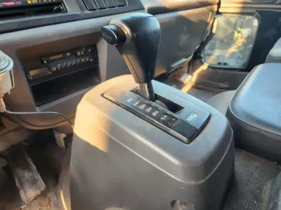 Picture of (Used) 2002 Isuzu FSR, AUTOMATIC SHIFTER ASSEMBLY