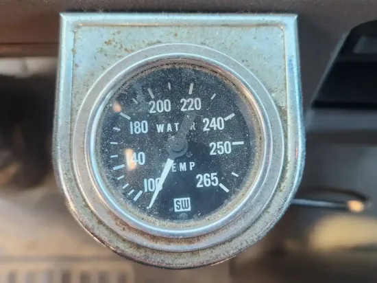 Picture of (Used) 2002 Isuzu FSR, GAUGES